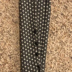 Cute women’s Capri pants with decorative ankles